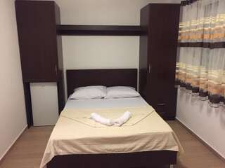 Апартаменты Guesthouse Marko Бечичи Апартаменты с душем-1